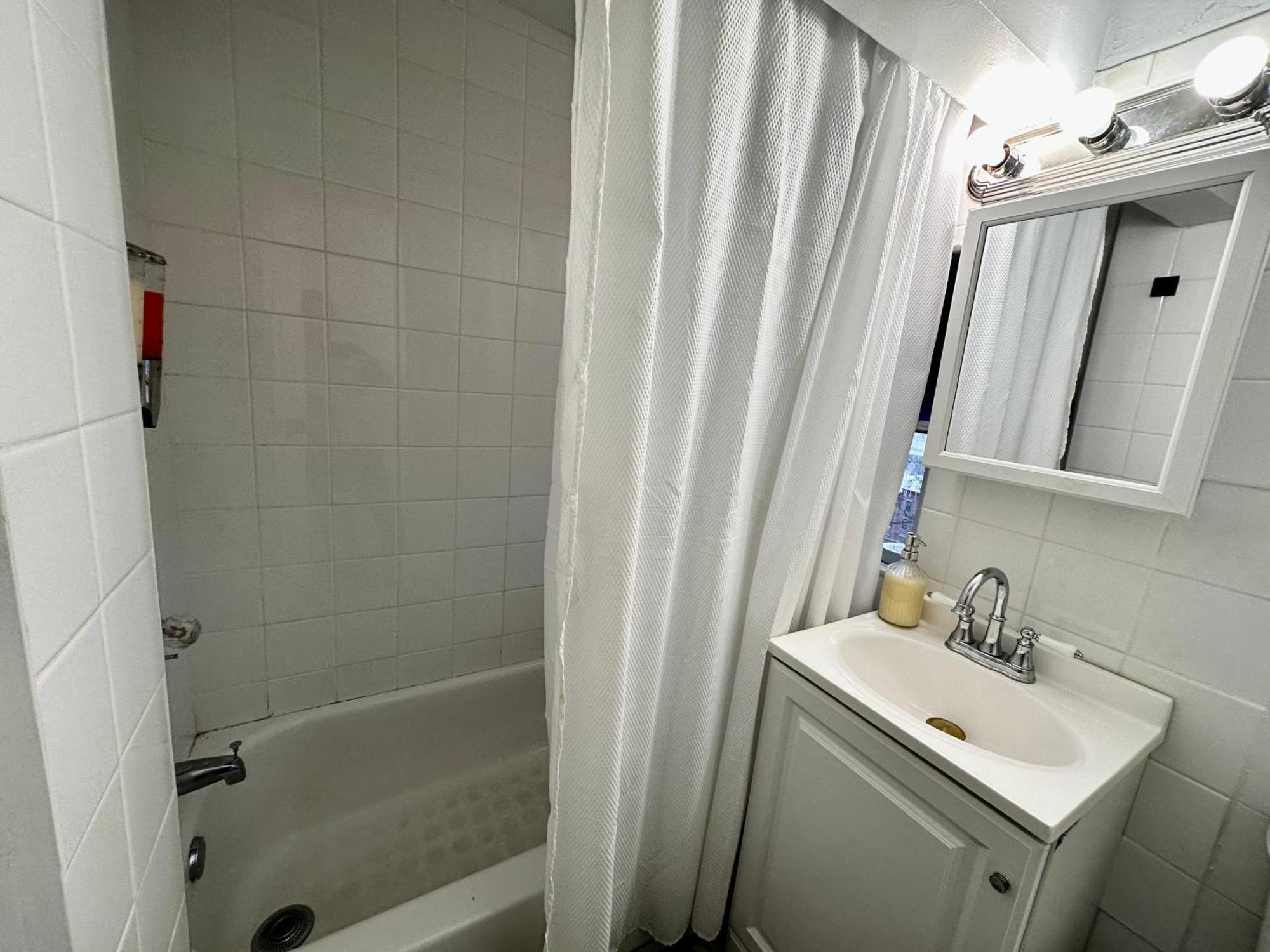 4-A Diamond In Yonkers Hotel Ngoại thất bức ảnh